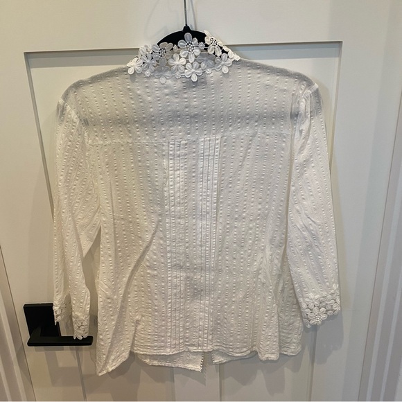 NWOT VICI Sweet Mary Crochet Lace Top - Picture 14 of 15